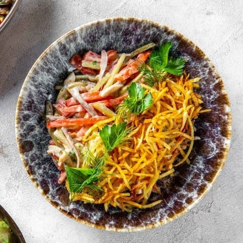 Салат с языком, курицей и овощами 10017