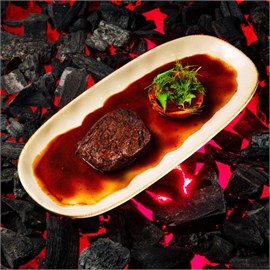 {{photo.Alt || photo.Description || 'Стейк Филе миньон'}}