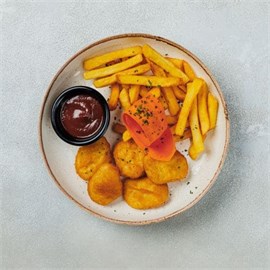 {{photo.Alt || photo.Description || 'Куриные наггетсы с картофелем фри'}}